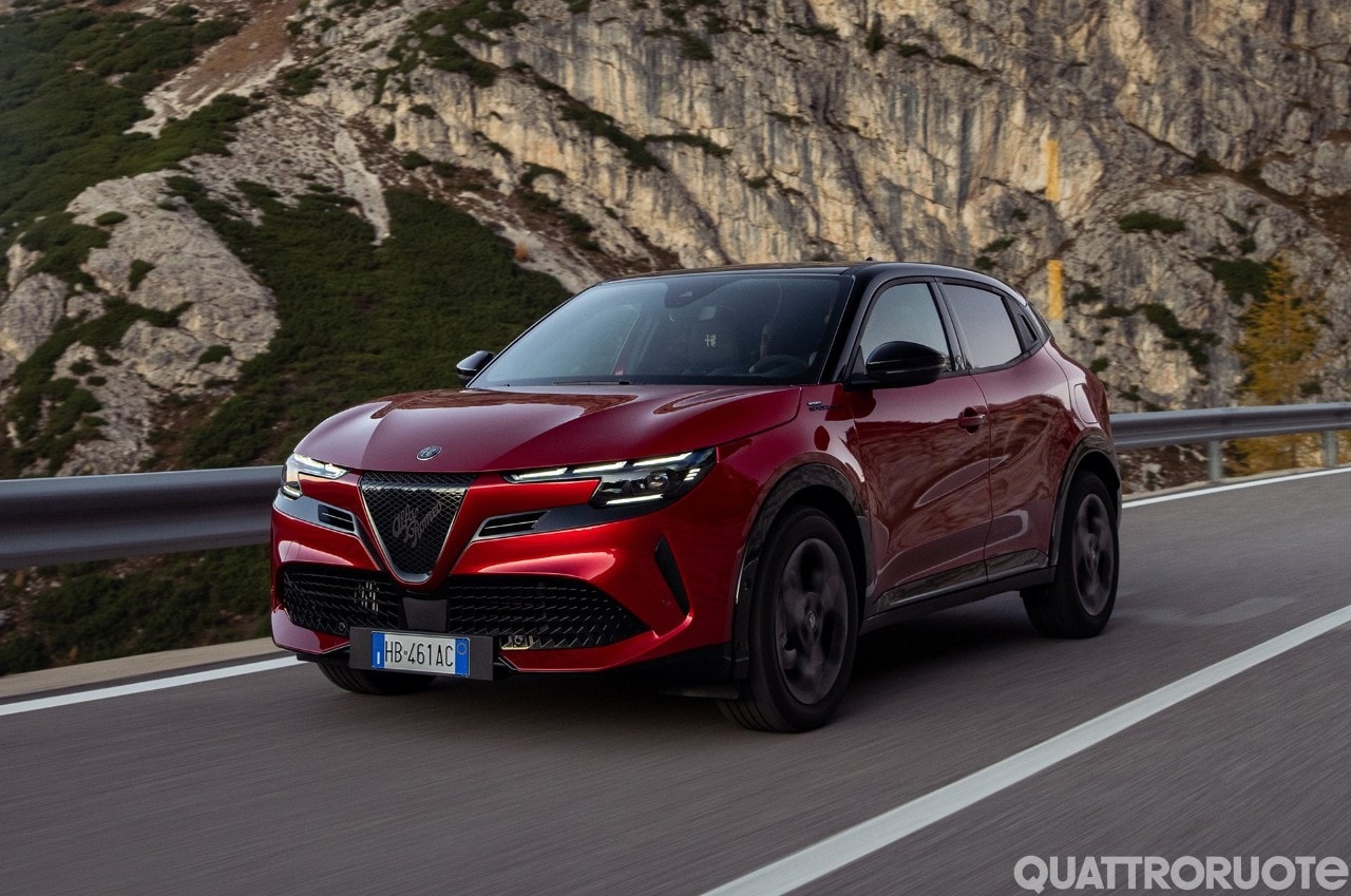 L'Alfa Romeo Junior sbarca in Messico con l’1.2 ibrido da 145 CV e due allestimenti