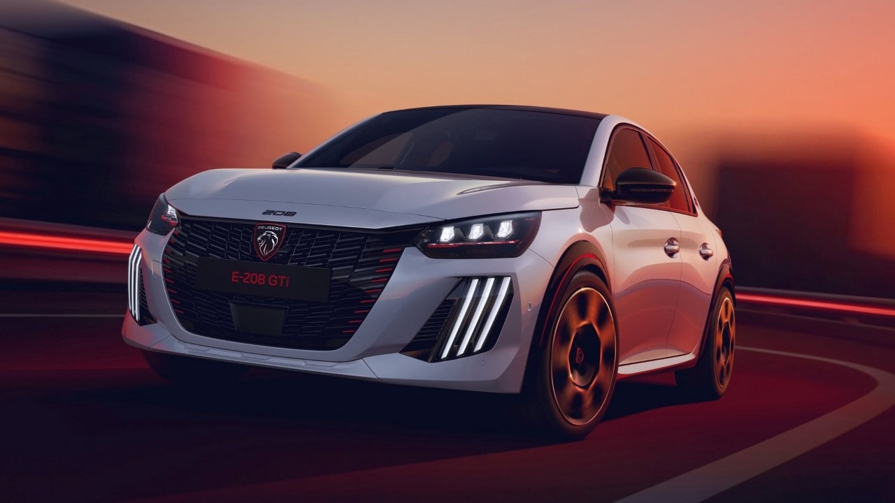 Peugeot e-208 GTi, ecco com'è fatta l'elettrica da 281 CV: debutto ufficiale a Le Mans