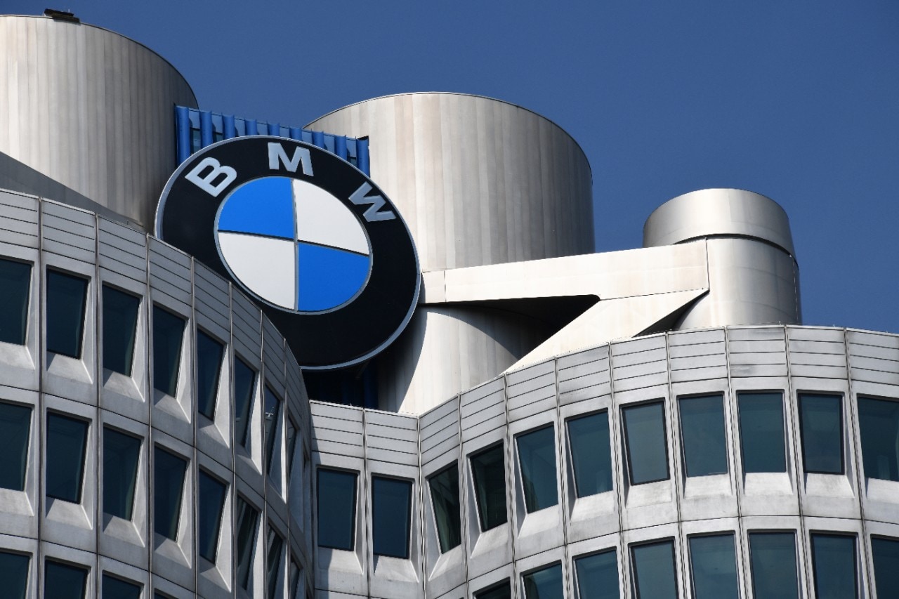 Prime defezioni al Salone di Parigi: BMW rinuncia per ragioni economiche