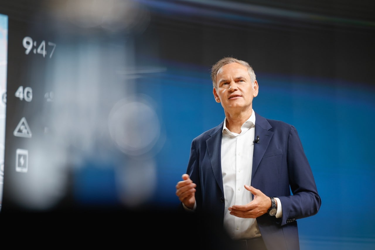 Blume sotto pressione: l’AD si gioca il futuro tra Cina e ritardi tecnologici