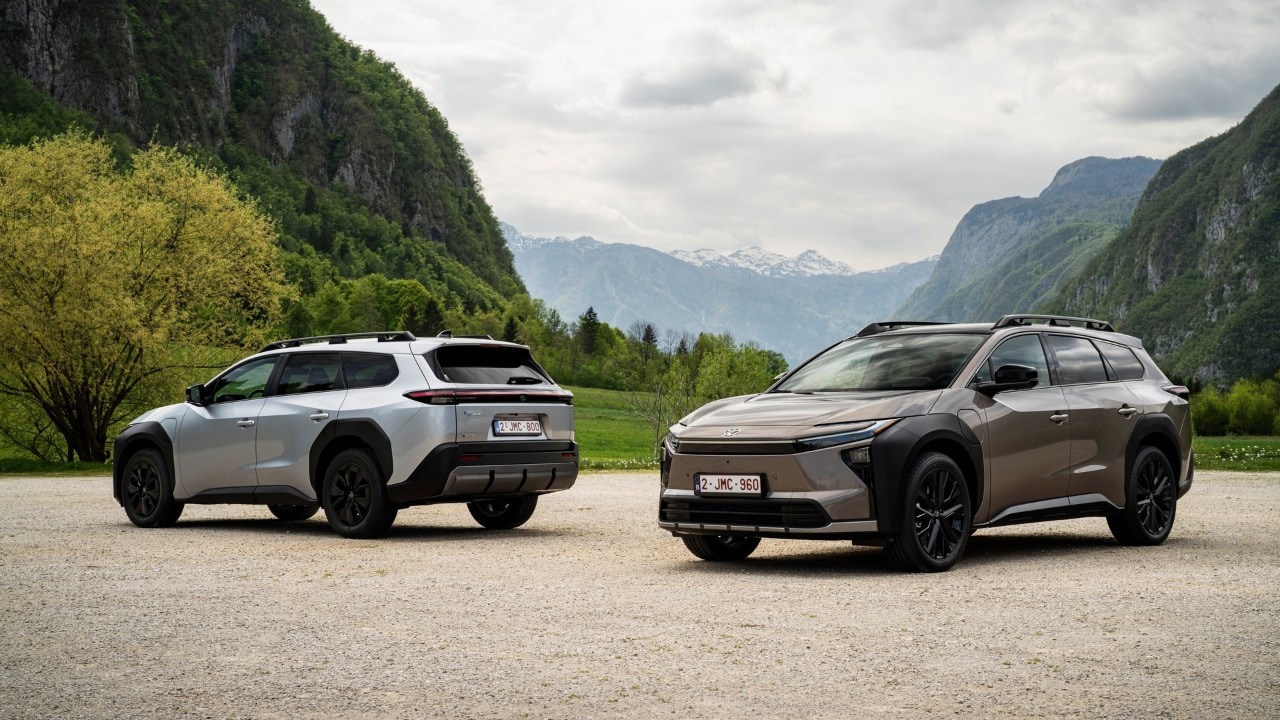 Maxi bagagliaio e 600 km di autonomia: la Toyota bZ4X Touring è l’elettrica per le famiglie