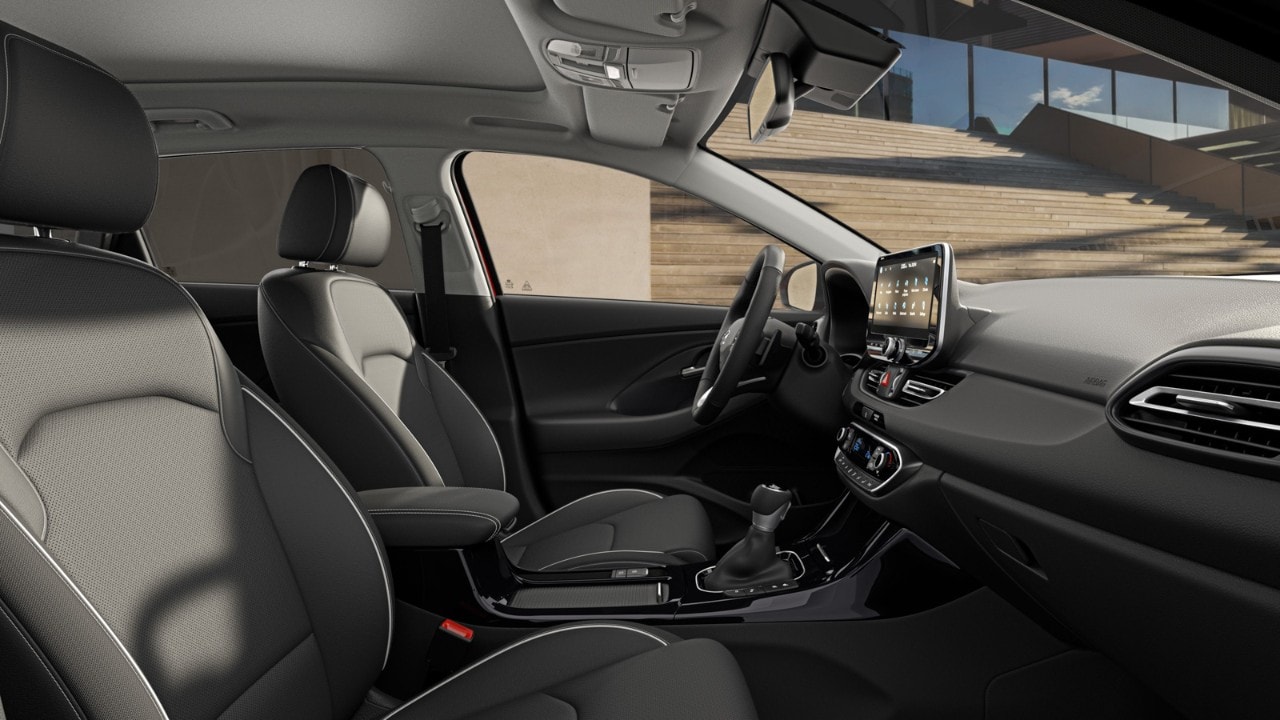 Hyundai i30 cambia dentro: il 5G sale a bordo senza aumenti di prezzo