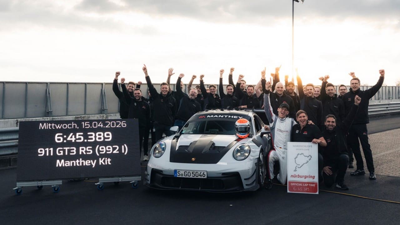 Porsche batte sé stessa: 6’45” al Nürburgring con la 992 GT3 RS