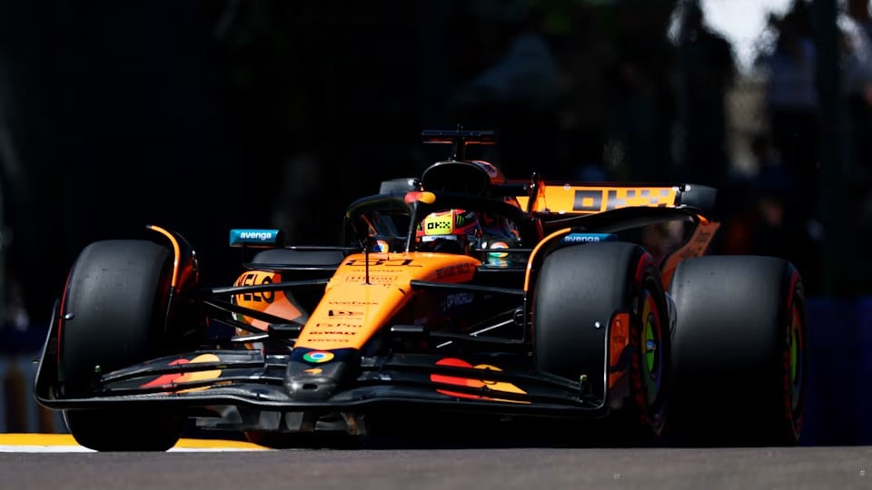 McLaren vola nelle Libere di Imola