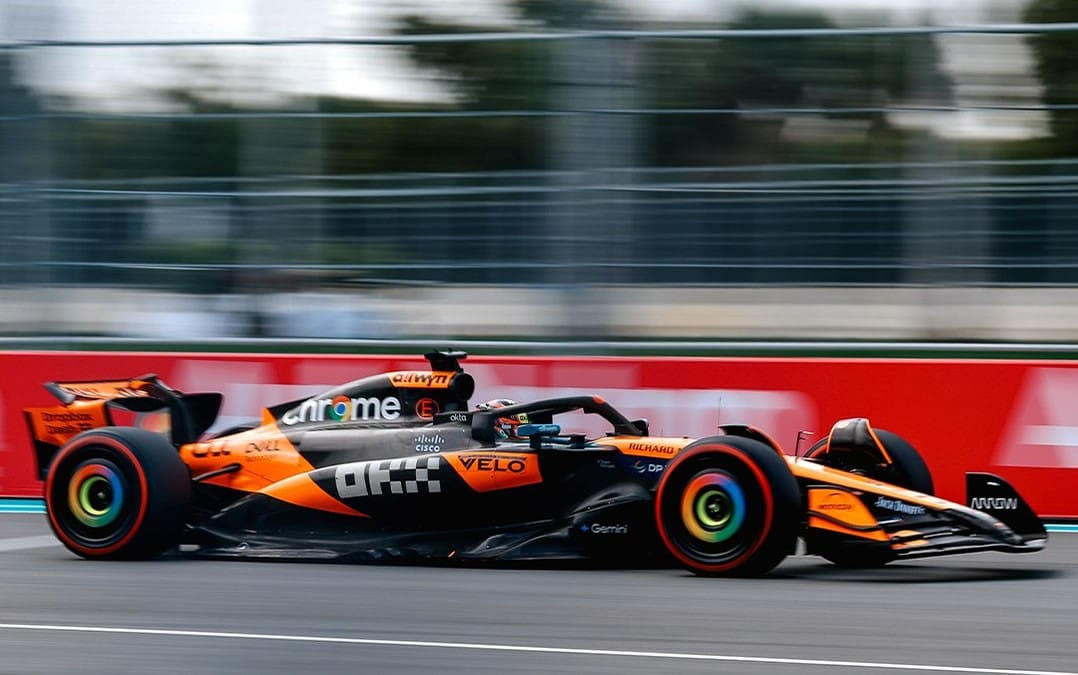 La McLaren piazza la doppietta