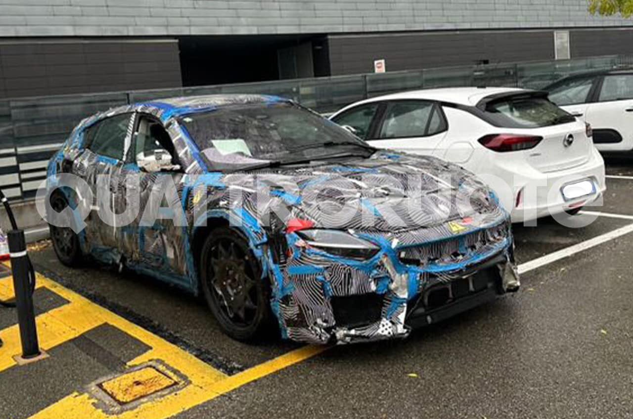 Perché la Ferrari Elettrica sarà svelata in sette mesi: "È piena di novità da spiegare bene"