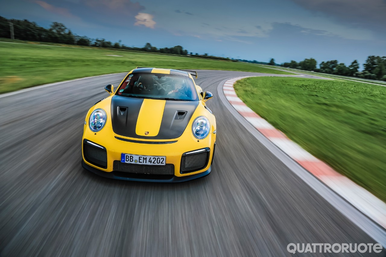 Porsche, perché la 911 non sarà mai elettrica: cosa cambia a Zuffenhausen