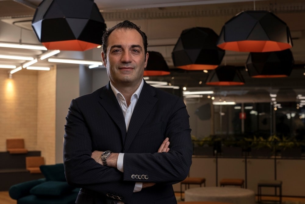 I sindacati francesi contro le nomine di Filosa: troppi ex FCA 